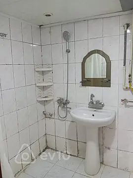 Kirayə verilir 2 otaqlı köhnə tikili 55 m²