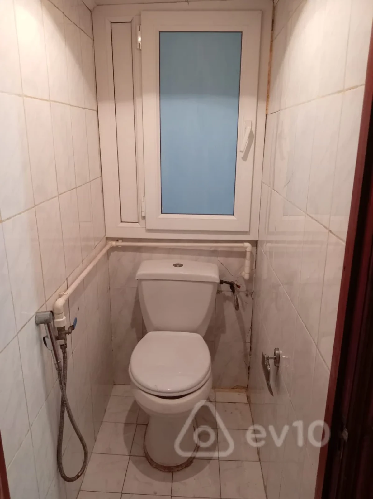 Kirayə verilir 2 otaqlı köhnə tikili 55 m²