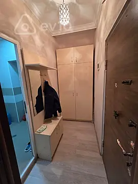 Kirayə verilir 2 otaqlı köhnə tikili 35 m²