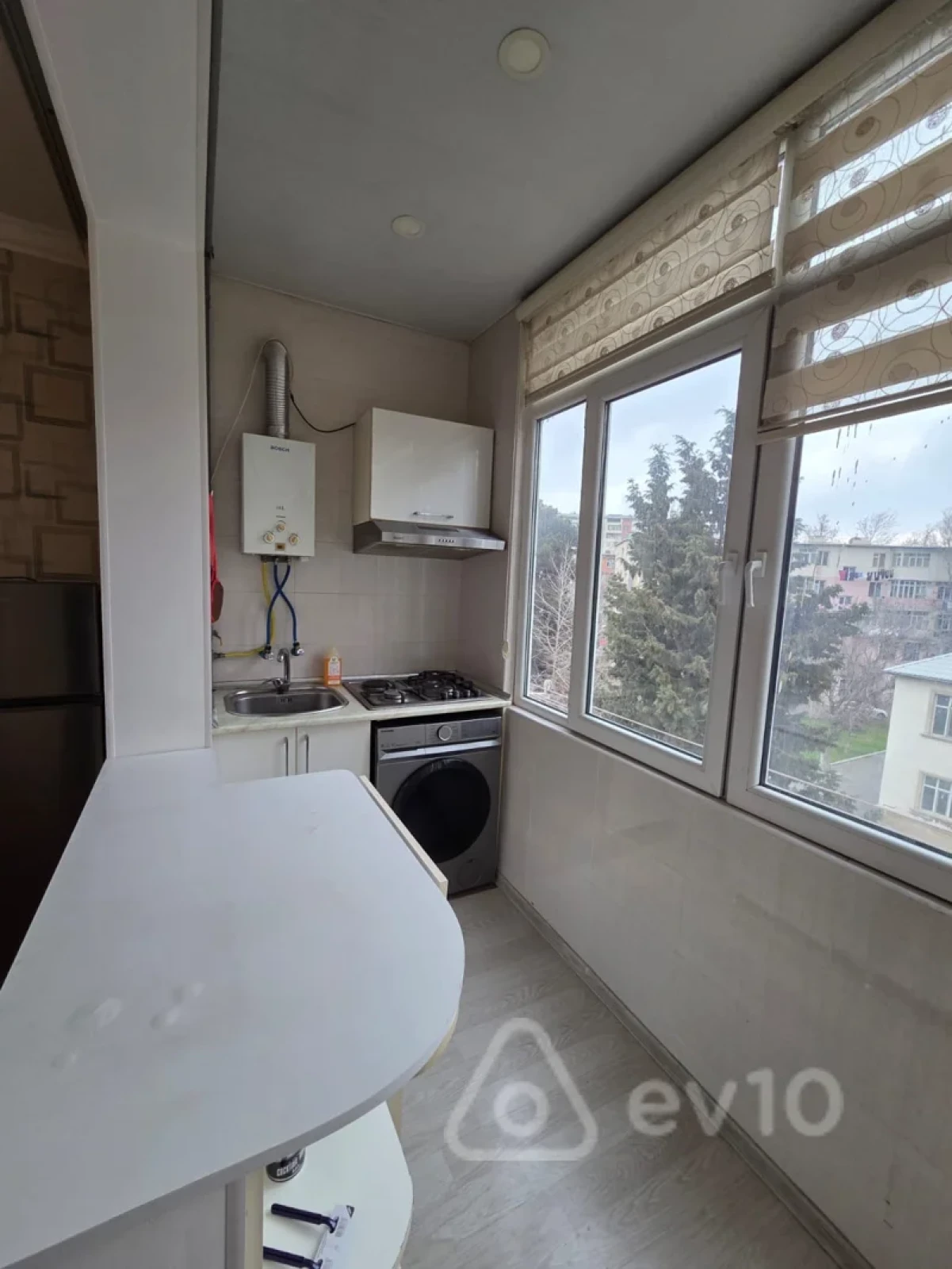 Kirayə verilir 2 otaqlı köhnə tikili 35 m²