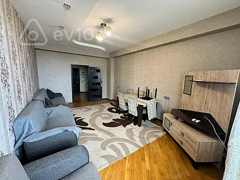 Kirayə verilir 2 otaqlı yeni tikili 68 m²