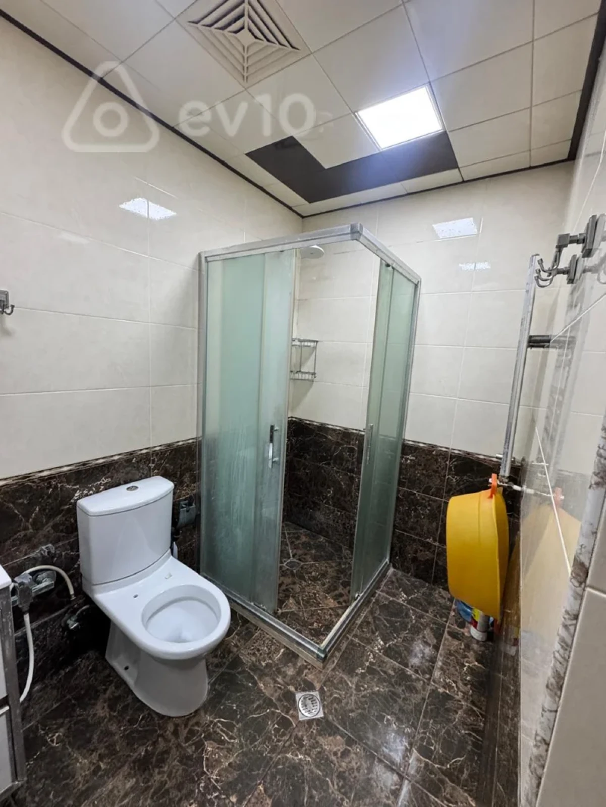 Kirayə verilir 2 otaqlı yeni tikili 68 m²