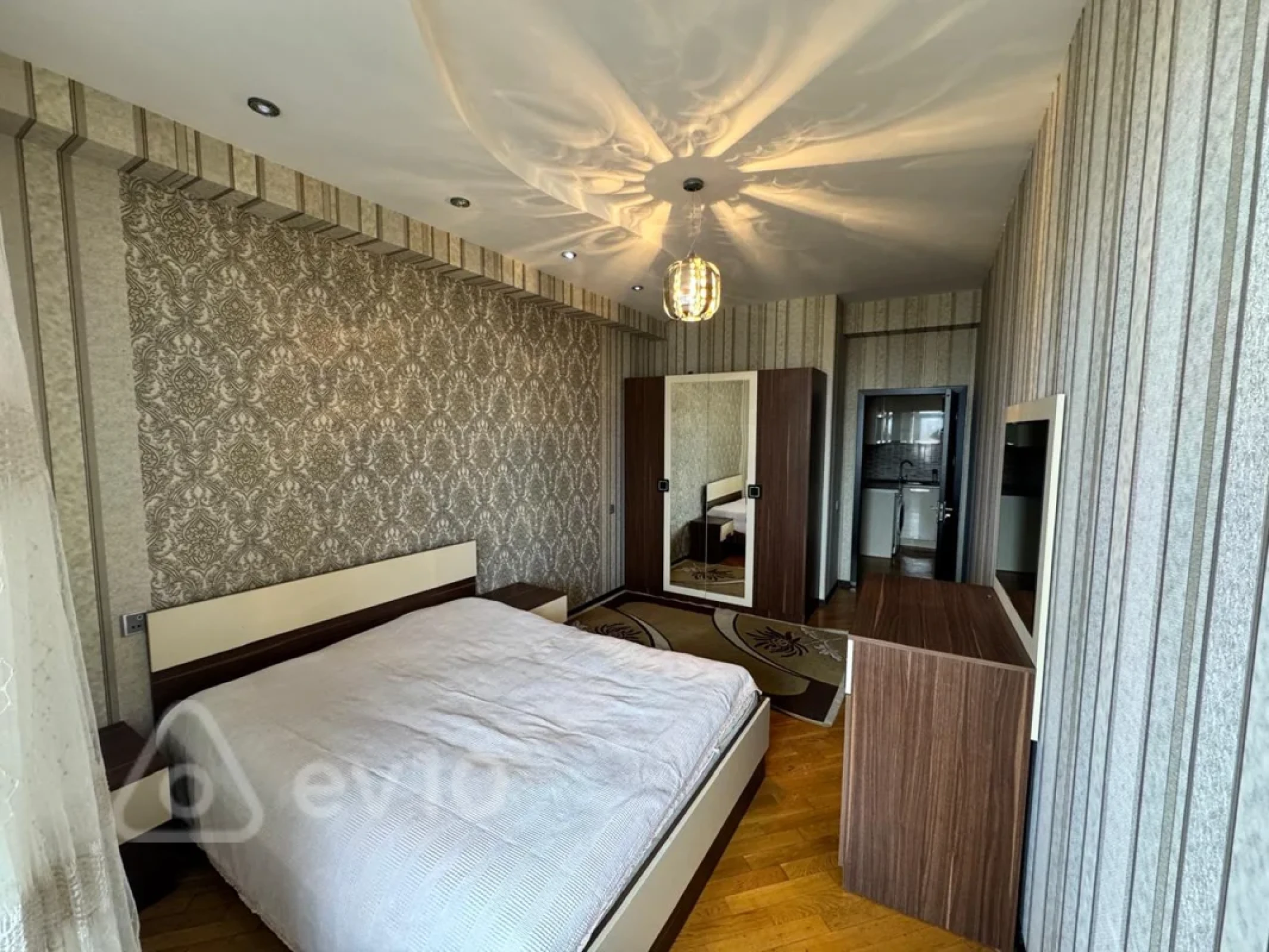 Kirayə verilir 2 otaqlı yeni tikili 68 m²