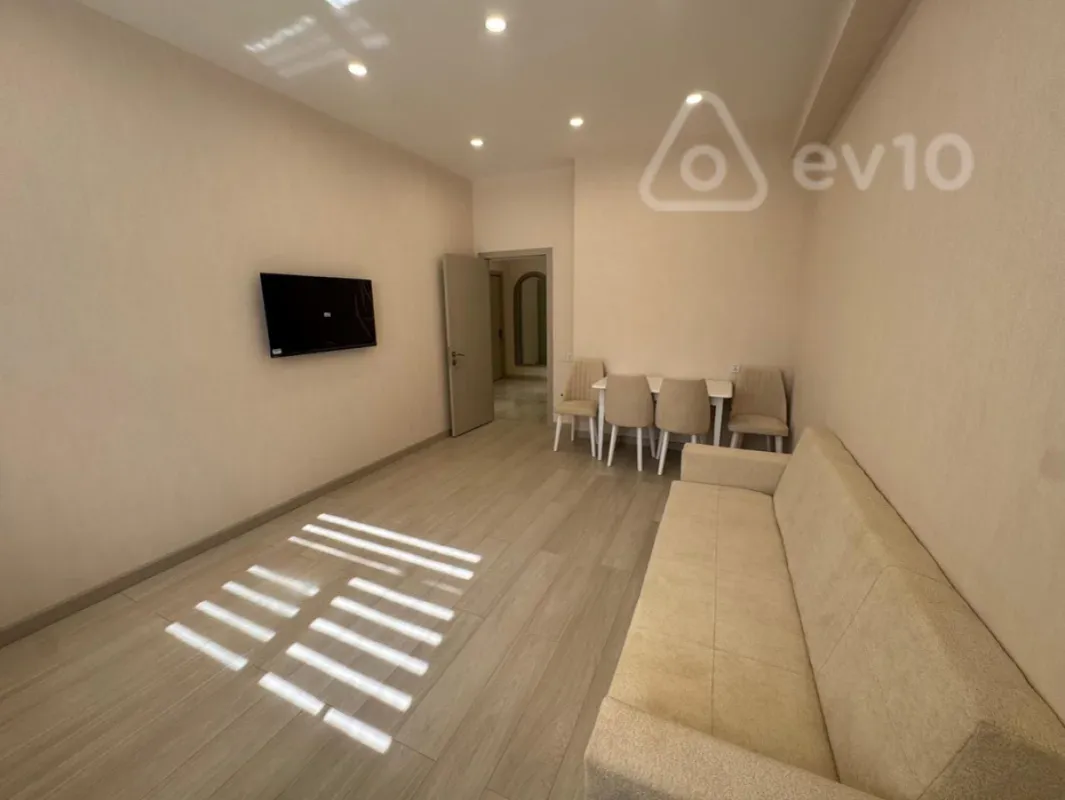 Kirayə verilir 2 otaqlı yeni tikili 55 m²