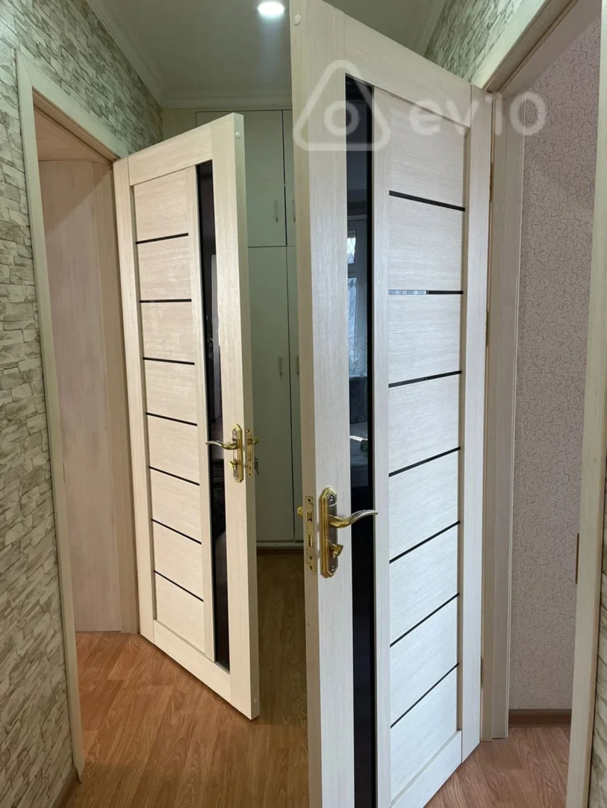 Kirayə verilir 2 otaqlı köhnə tikili 50 m²