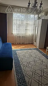 Kirayə verilir 2 otaqlı köhnə tikili 28 m²