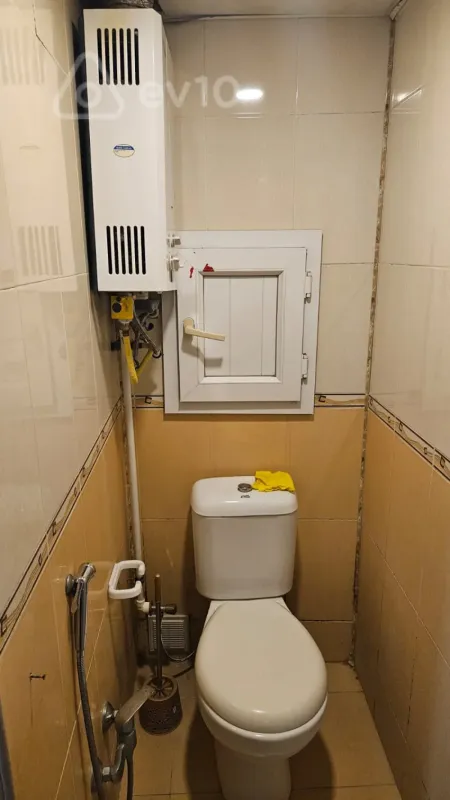 Kirayə verilir 2 otaqlı köhnə tikili 28 m²