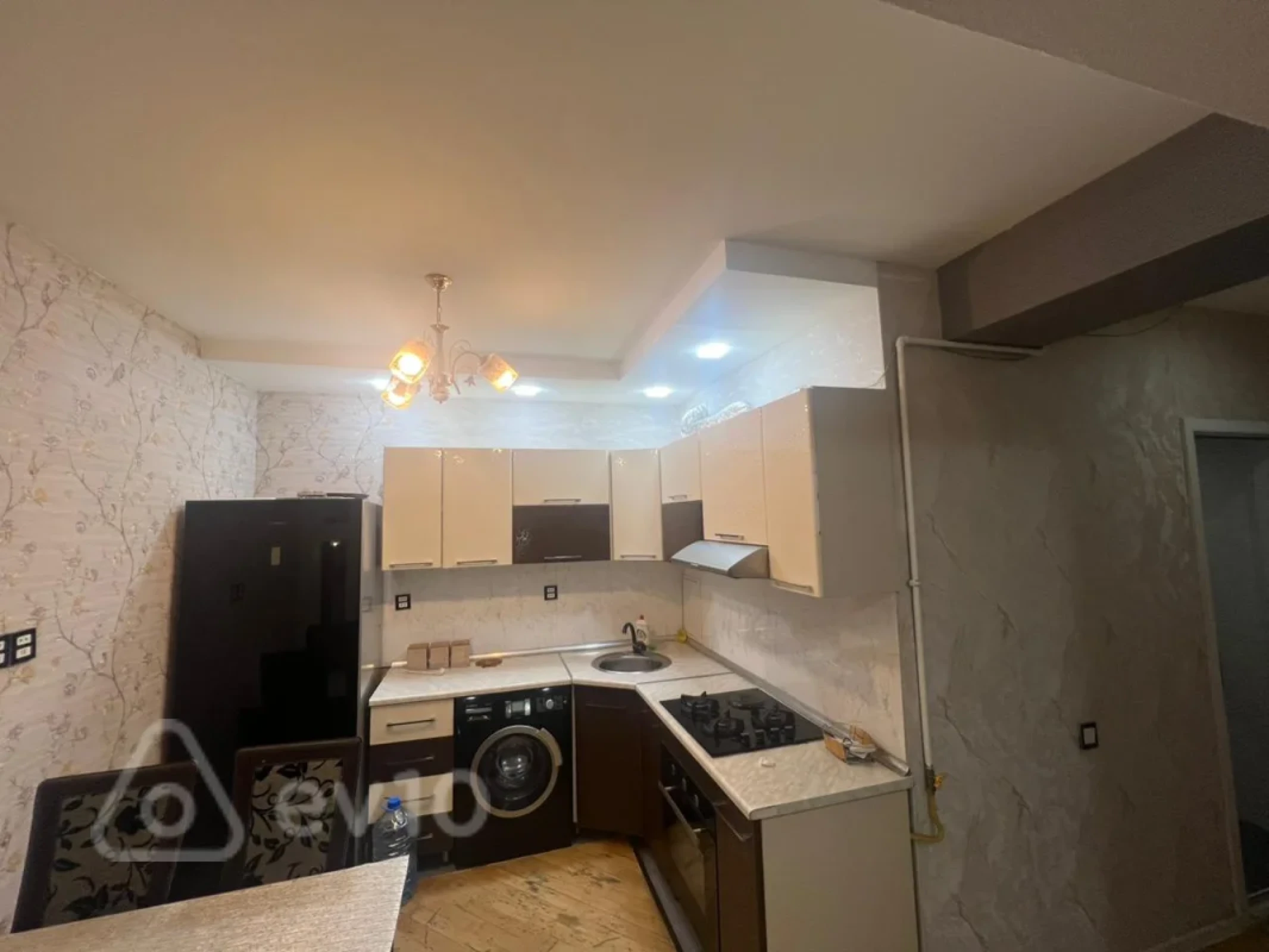 Kirayə verilir 2 otaqlı yeni tikili 80 m²