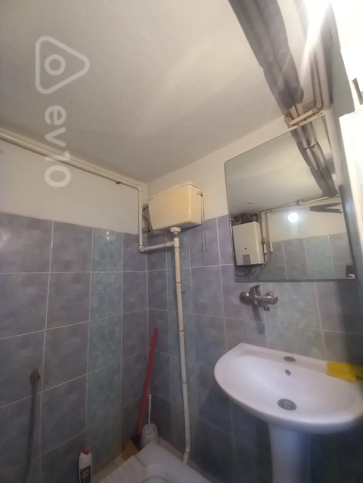 Kirayə verilir 1 otaqlı həyət evi 30 m²
