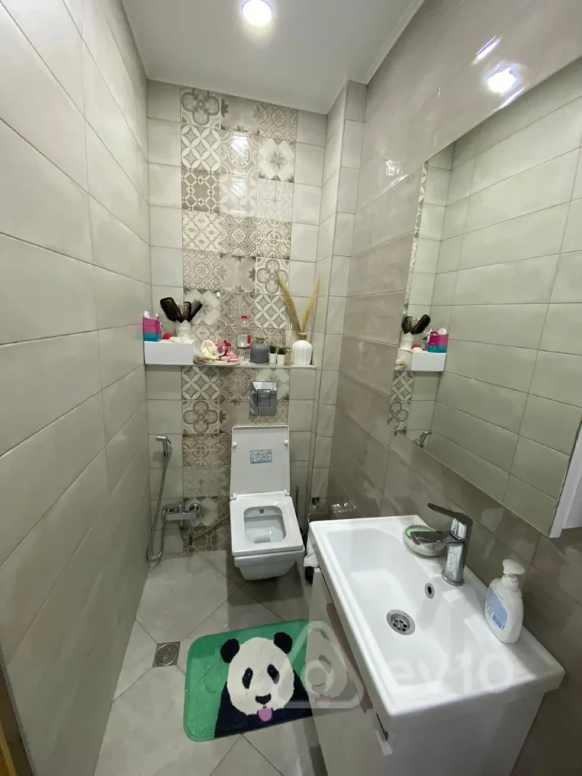 Kirayə verilir 2 otaqlı yeni tikili 99 m²