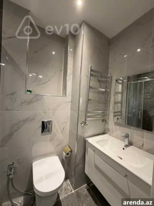 Kirayə verilir 2 otaqlı yeni tikili 80 m²