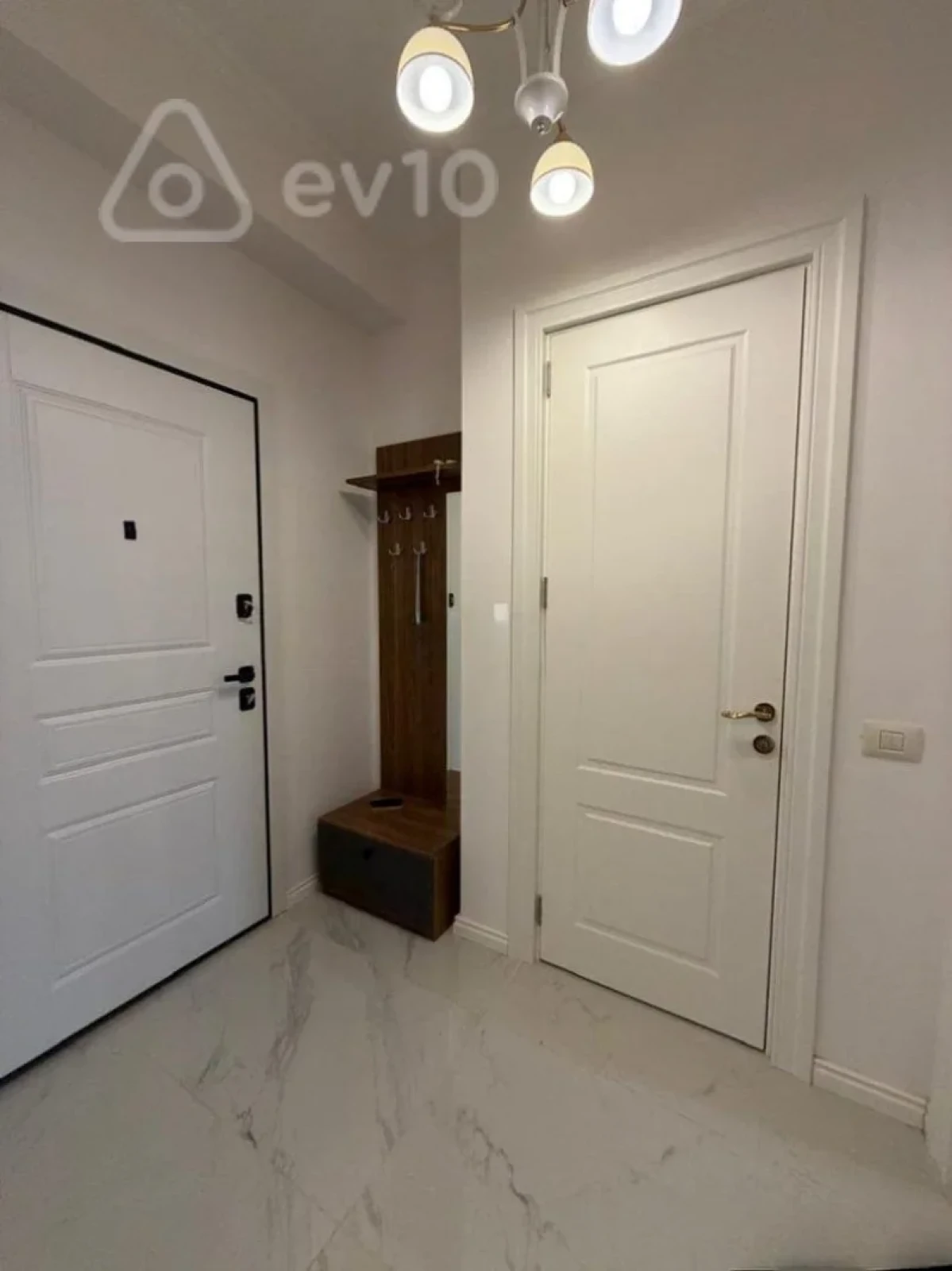 Kirayə verilir 2 otaqlı yeni tikili 80 m²