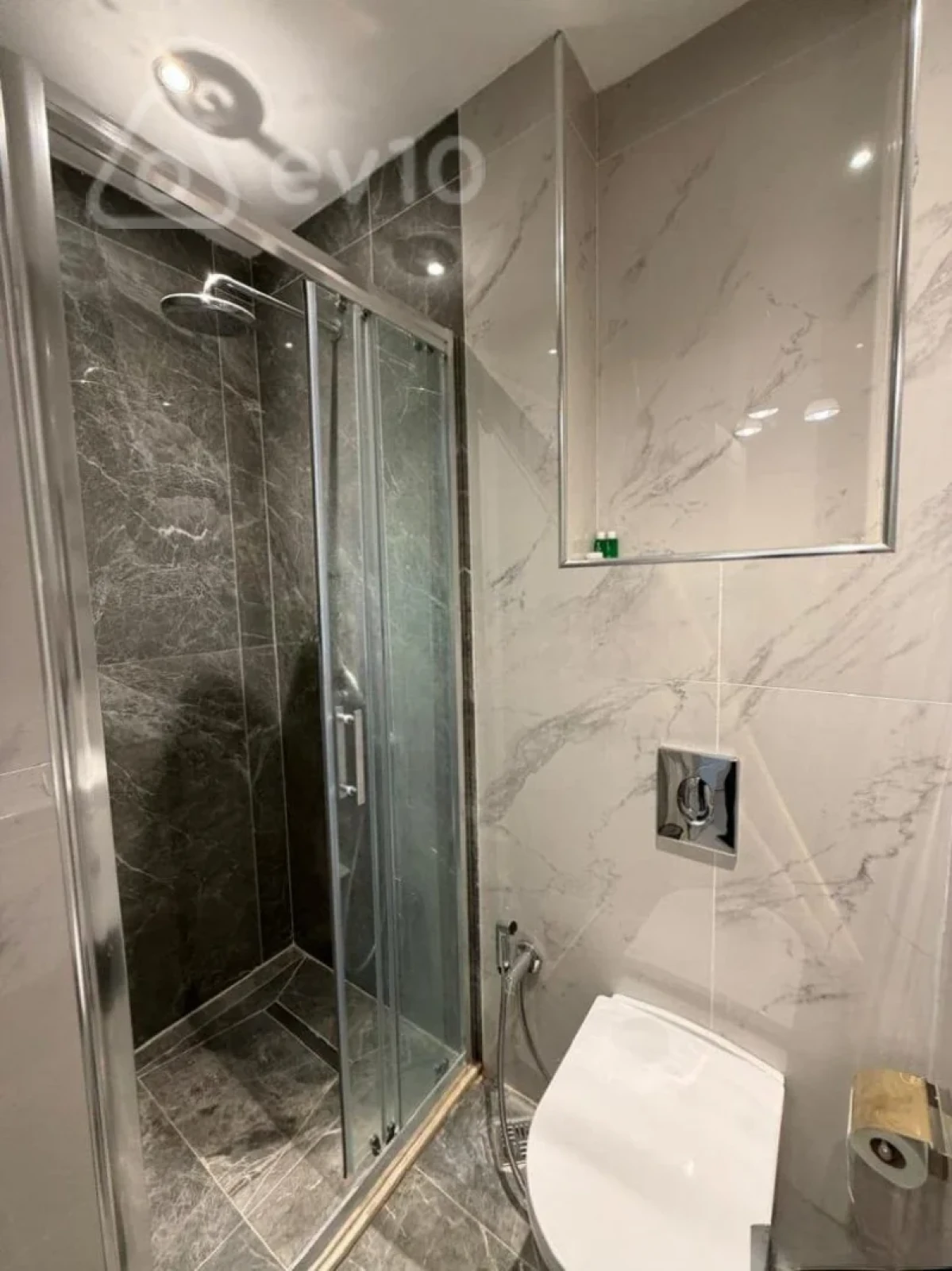 Kirayə verilir 2 otaqlı yeni tikili 80 m²