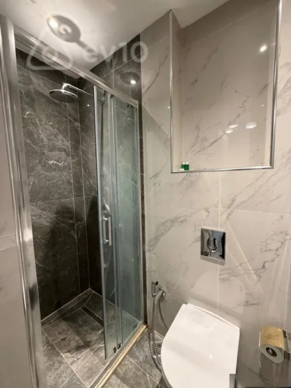 Kirayə verilir 2 otaqlı yeni tikili 80 m²