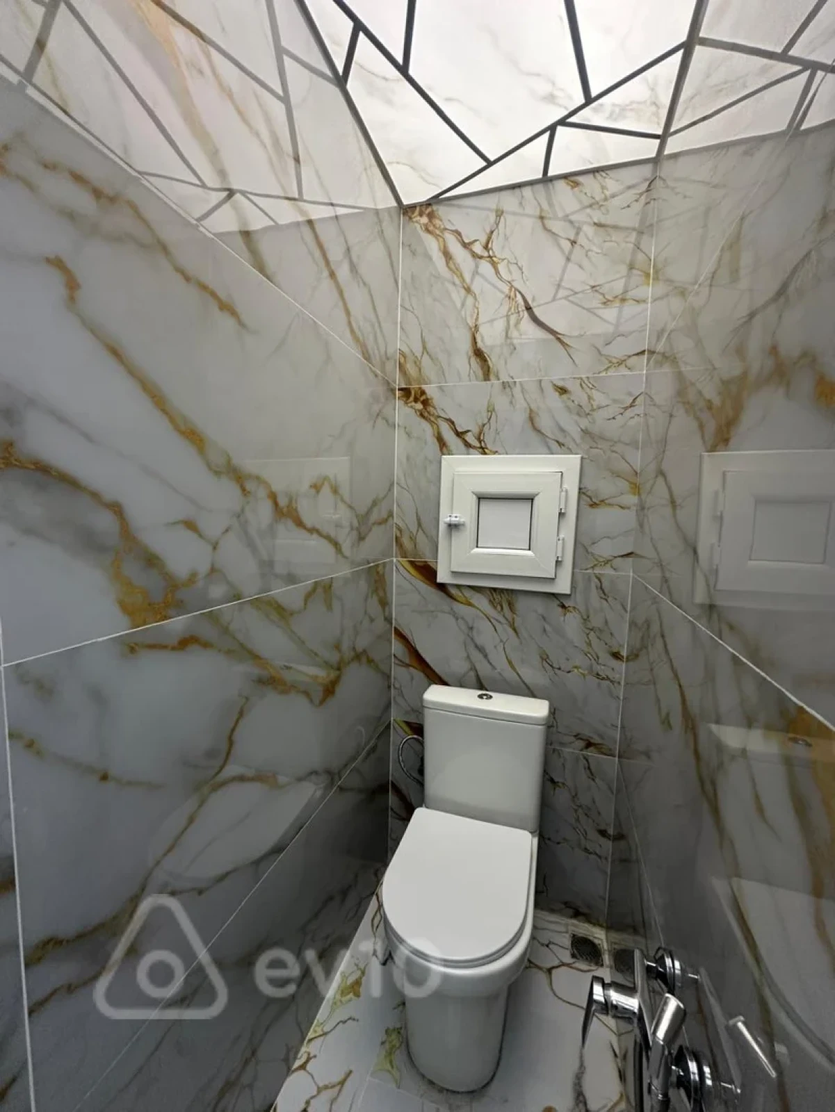 Satılır 2 otaqlı köhnə tikili 48 m²