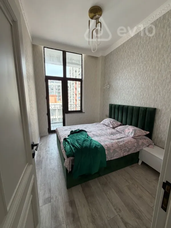 Kirayə verilir 2 otaqlı yeni tikili 70 m²