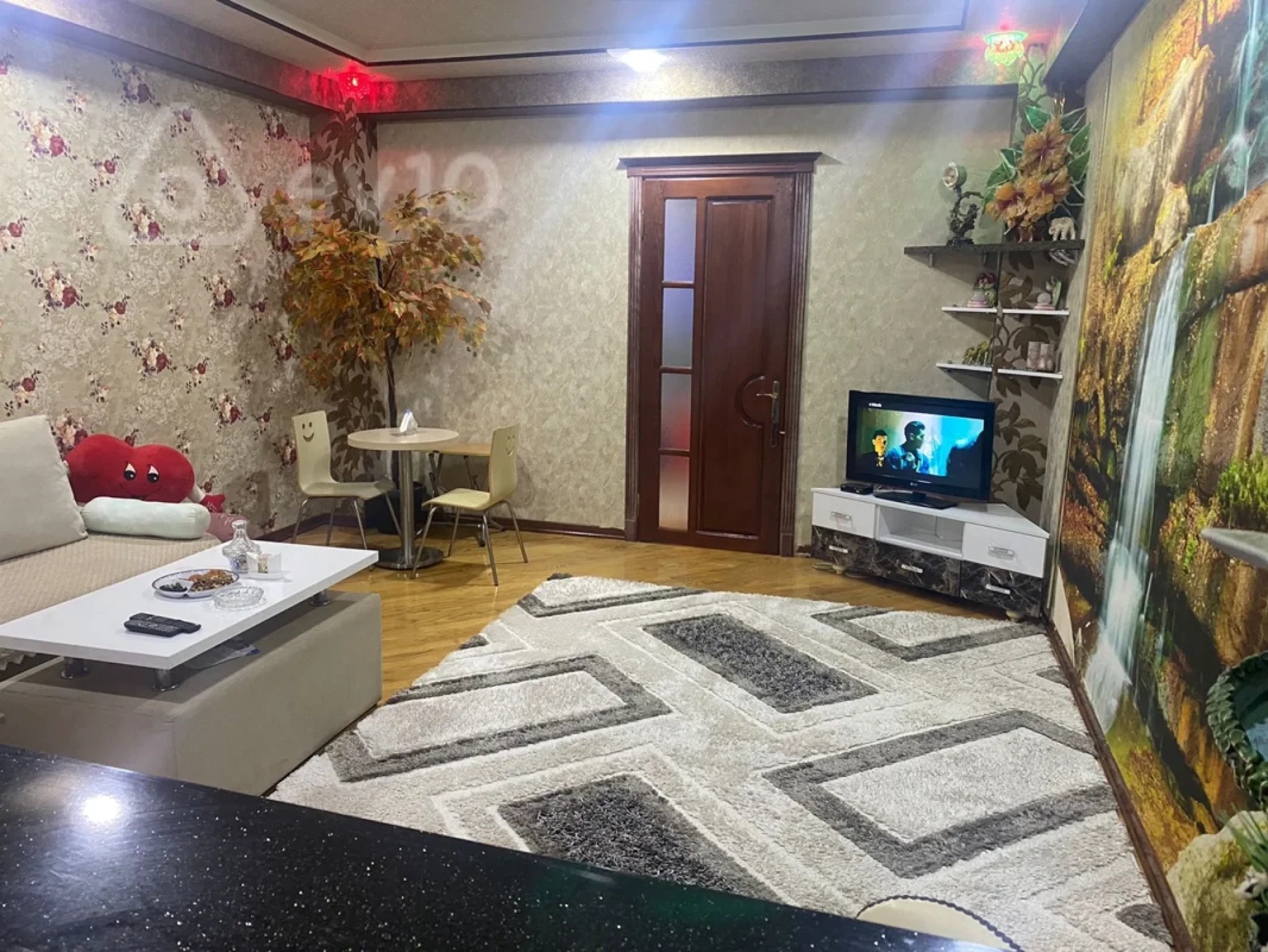 Kirayə verilir 2 otaqlı yeni tikili 80 m²