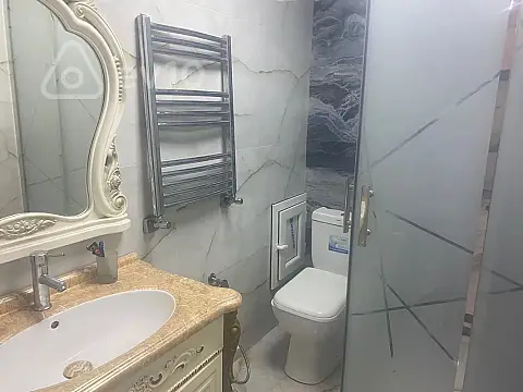 Kirayə verilir 2 otaqlı yeni tikili 80 m²