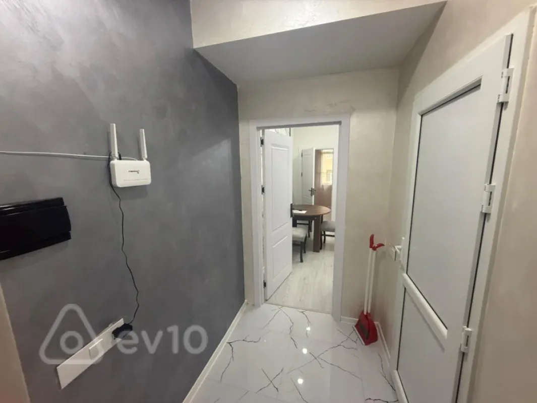 Kirayə verilir 2 otaqlı yeni tikili 45 m²