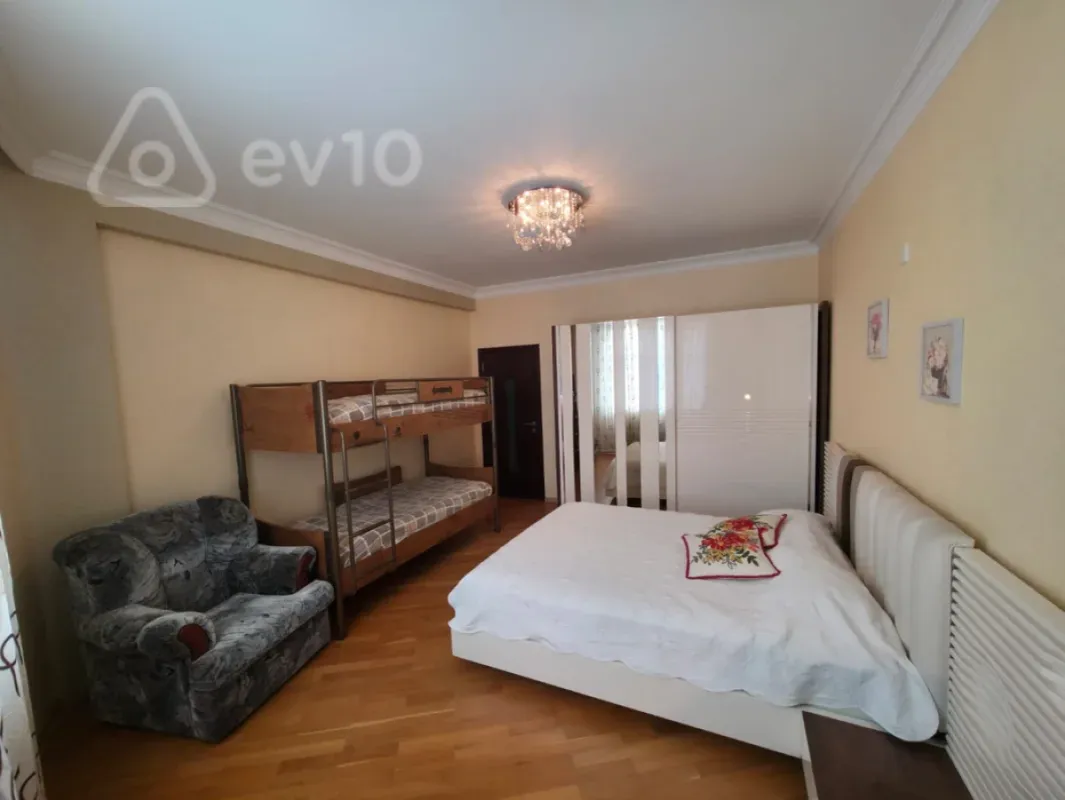 Kirayə verilir 2 otaqlı yeni tikili 100 m²