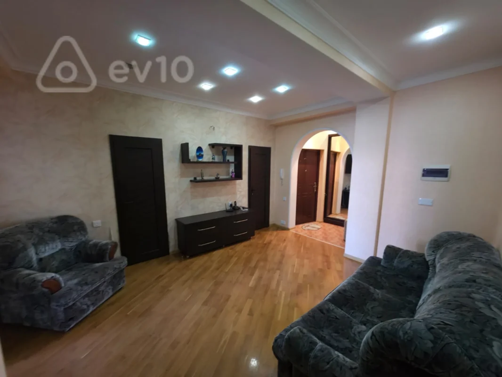 Kirayə verilir 2 otaqlı yeni tikili 100 m²