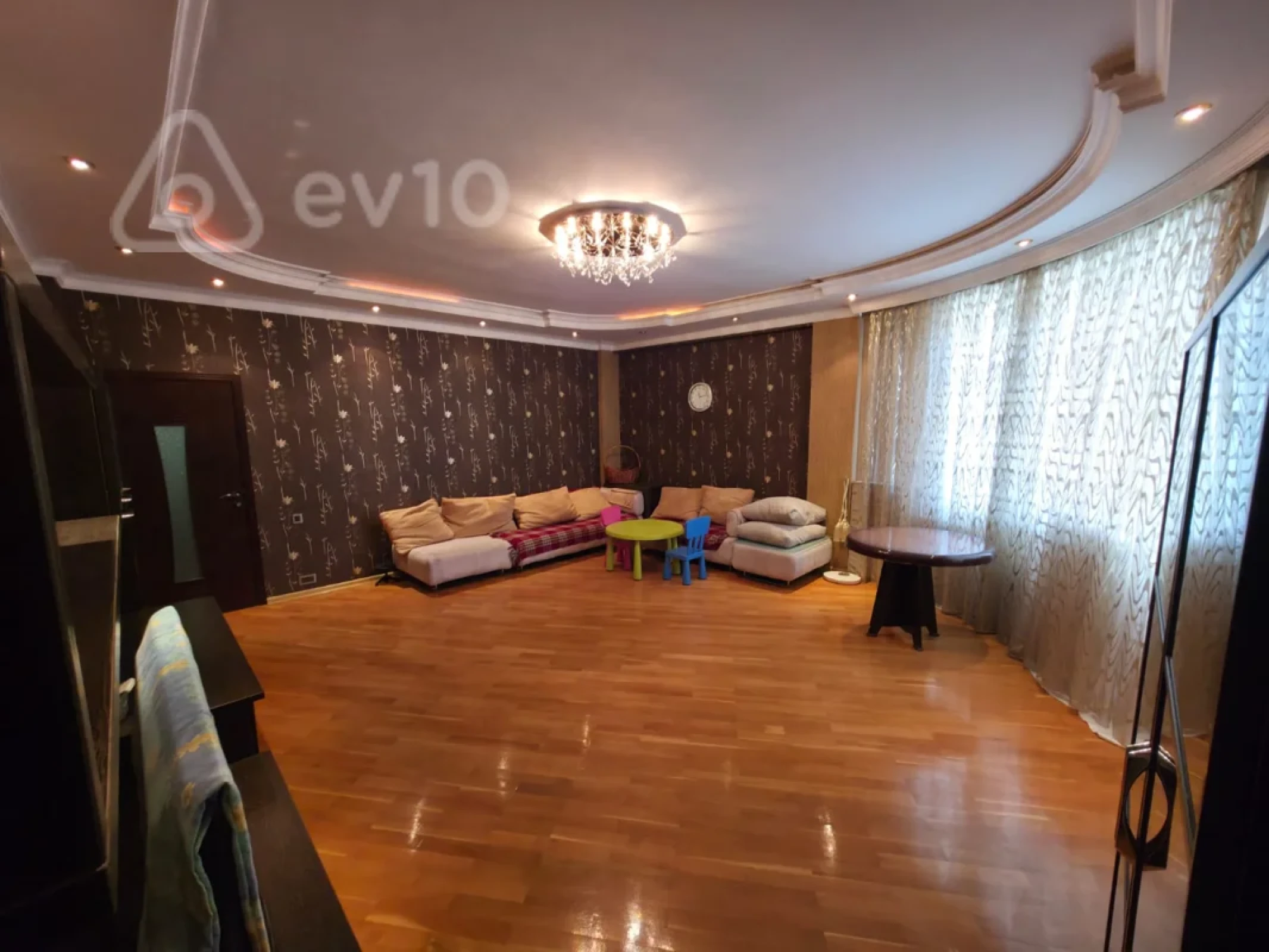 Kirayə verilir 2 otaqlı yeni tikili 100 m²