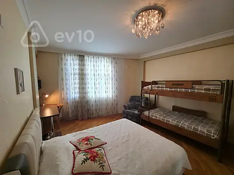 Kirayə verilir 2 otaqlı yeni tikili 100 m²