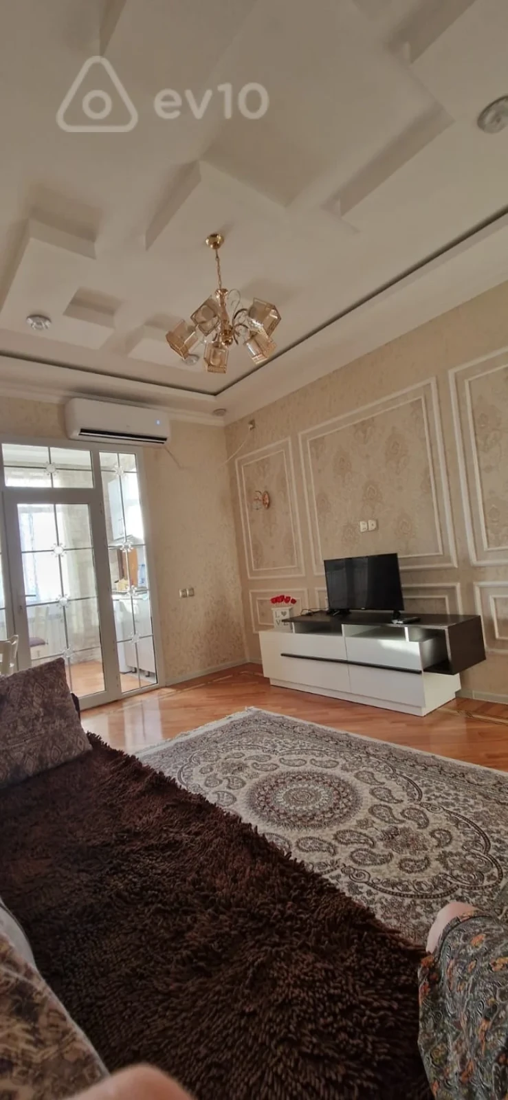 Kirayə verilir 3 otaqlı yeni tikili 80 m²