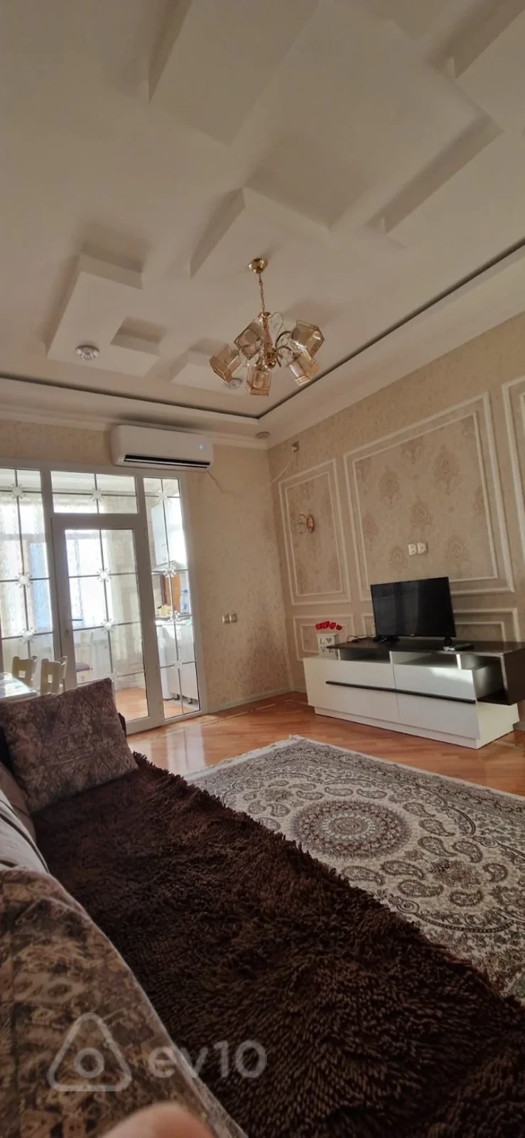 Kirayə verilir 3 otaqlı yeni tikili 80 m²
