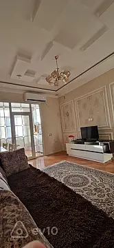 Kirayə verilir 3 otaqlı yeni tikili 80 m²