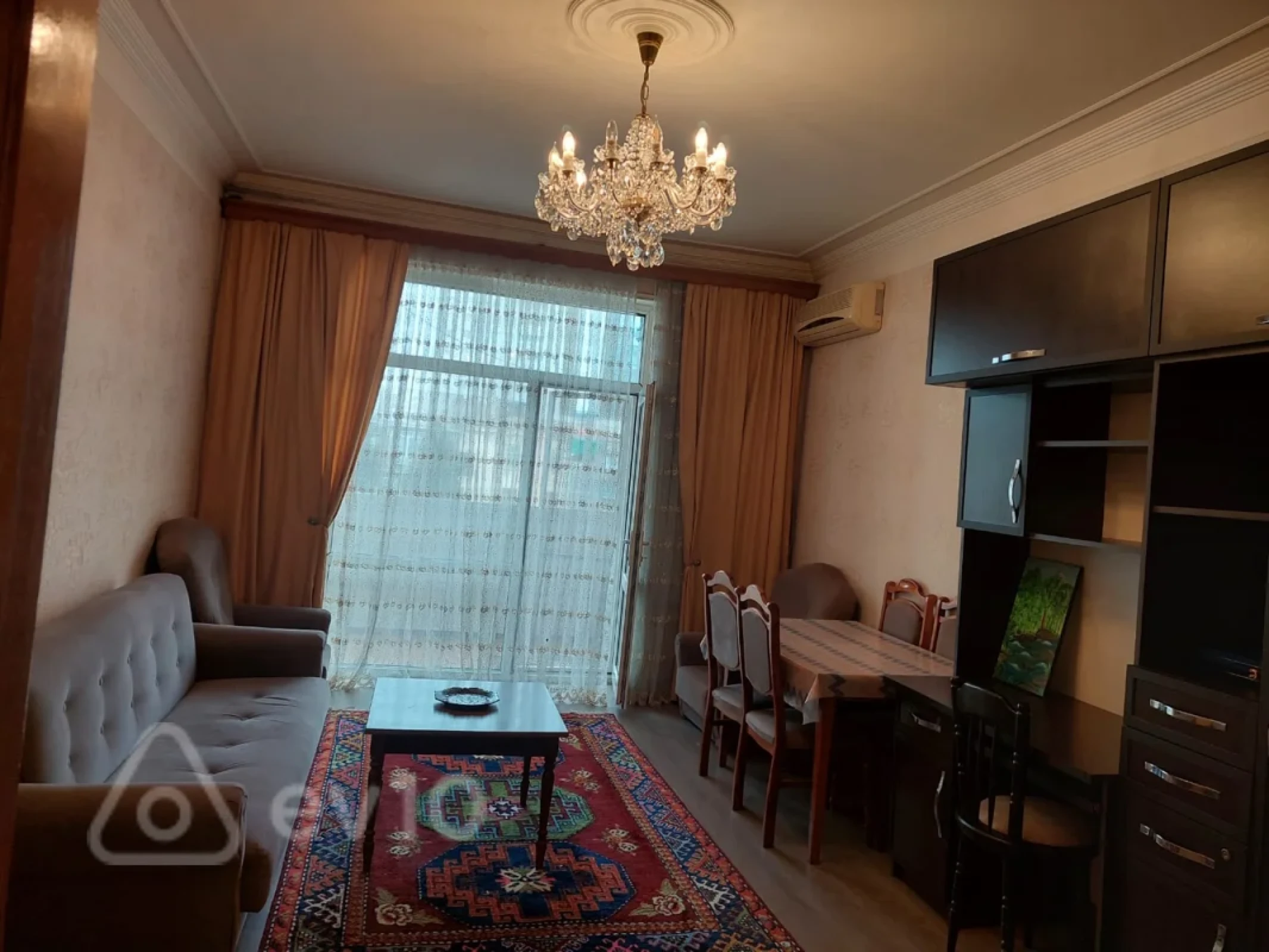 Kirayə verilir 21 otaqlı köhnə tikili 70 m²