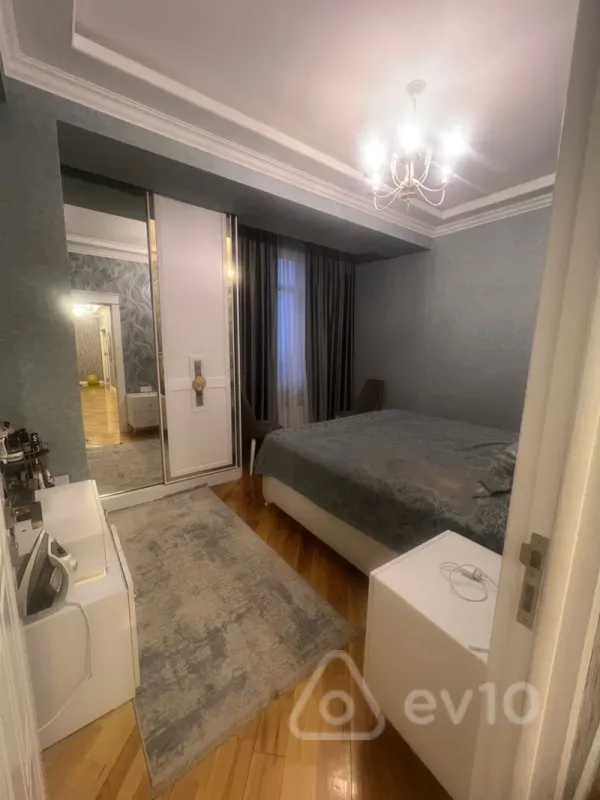Kirayə verilir 3 otaqlı yeni tikili 55 m²