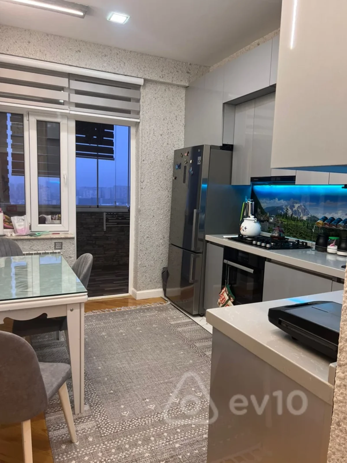 Kirayə verilir 3 otaqlı yeni tikili 55 m²