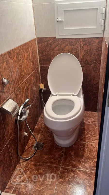 Kirayə verilir 3 otaqlı köhnə tikili 75 m²