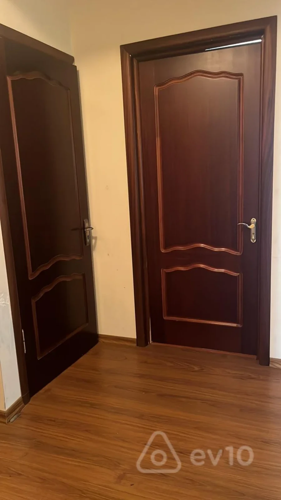 Kirayə verilir 3 otaqlı köhnə tikili 75 m²