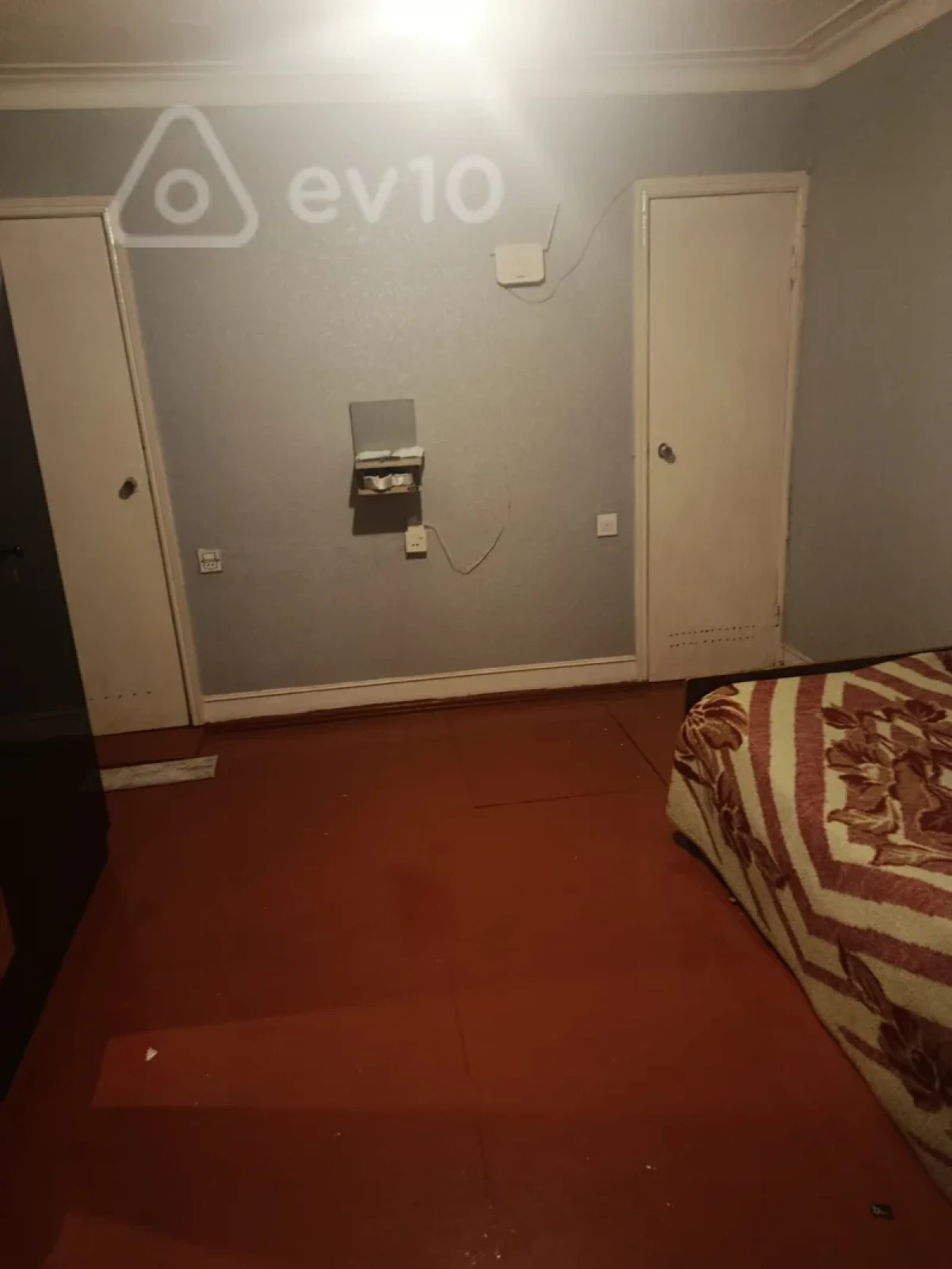 Kirayə verilir 2 otaqlı köhnə tikili 55 m²