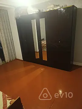 Kirayə verilir 2 otaqlı köhnə tikili 55 m²