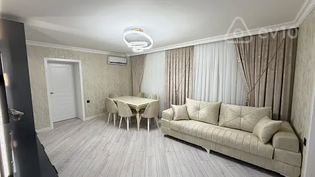Satılır 3 otaqlı köhnə tikili 60 m²
