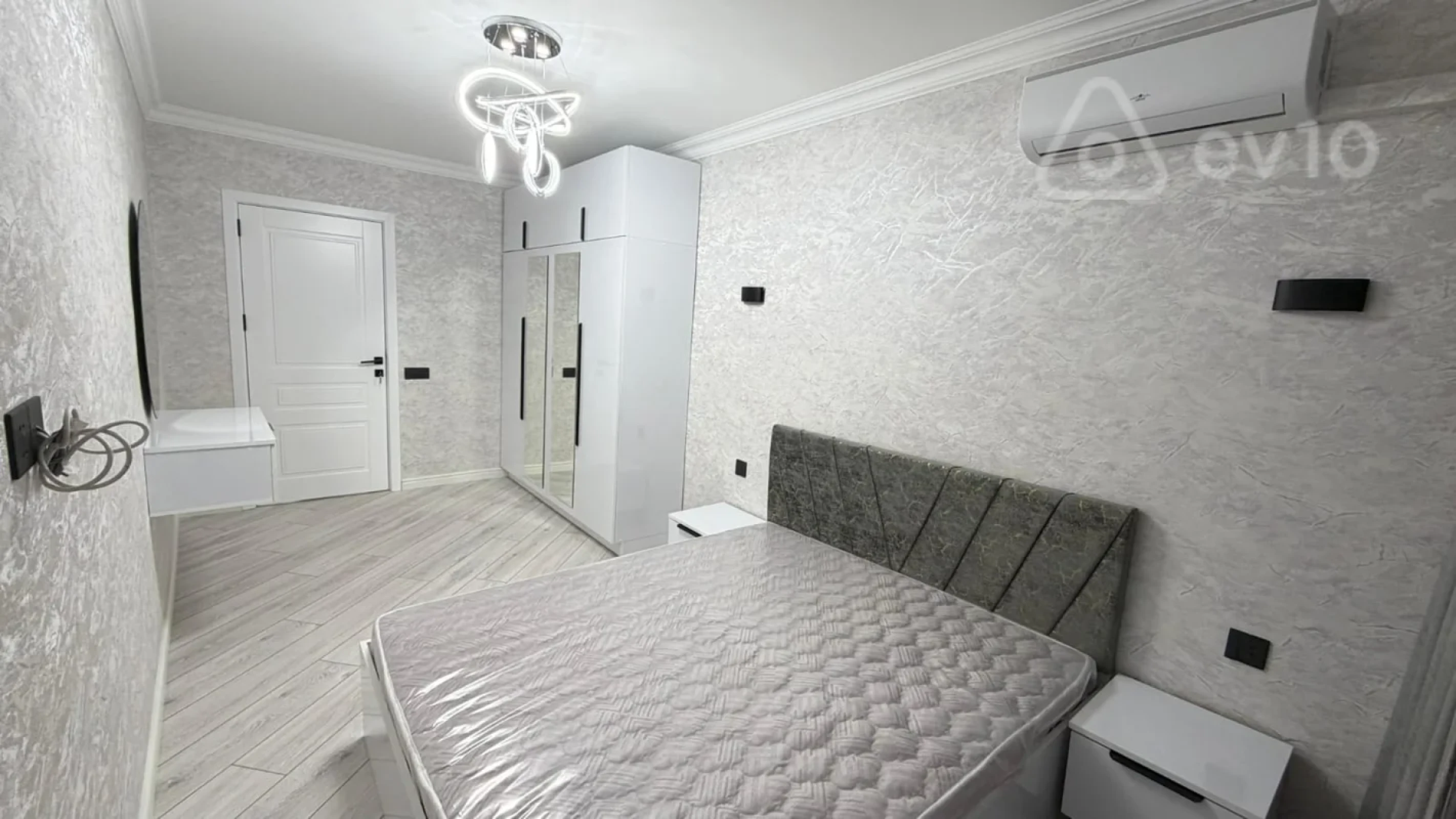 Satılır 3 otaqlı köhnə tikili 60 m²