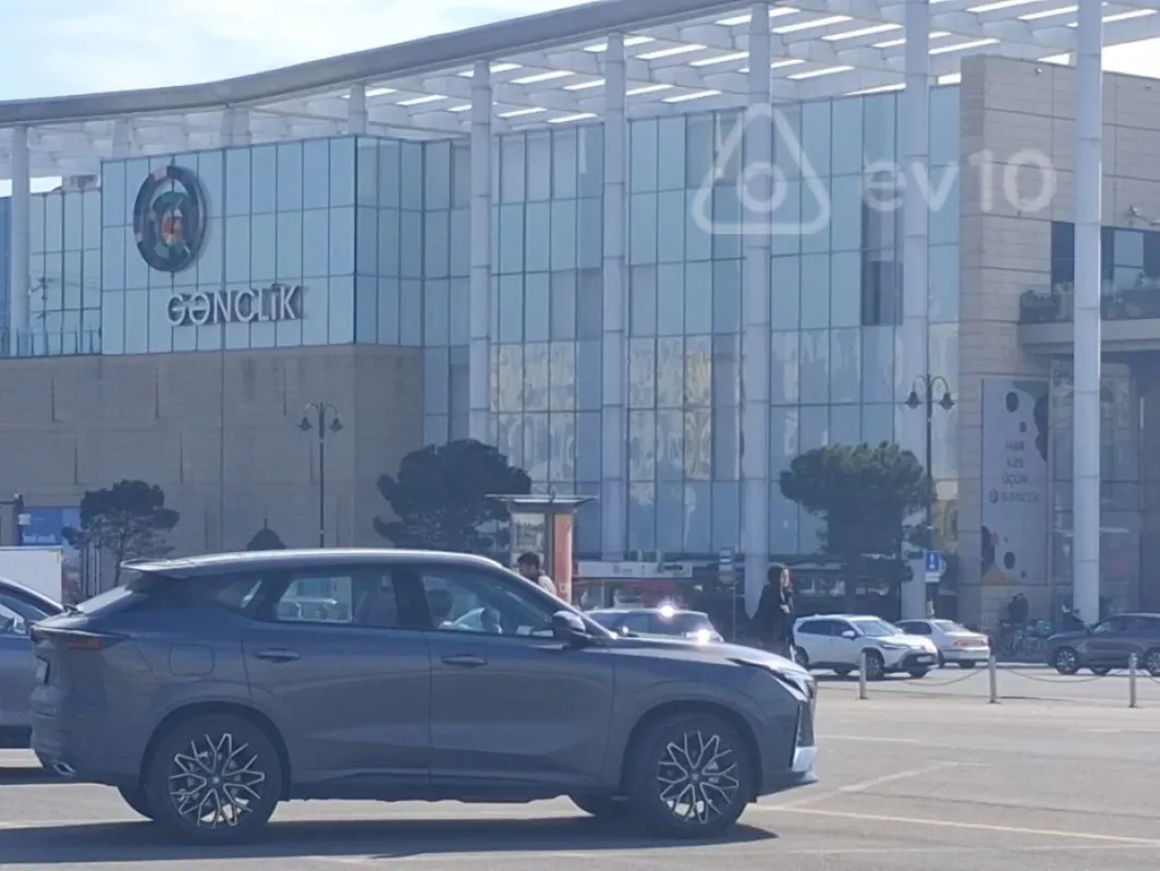 Satılır 3 otaqlı köhnə tikili 60 m²