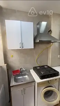 Kirayə verilir 2 otaqlı köhnə tikili 60 m²