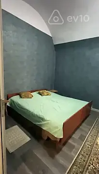 Kirayə verilir 2 otaqlı köhnə tikili 60 m²