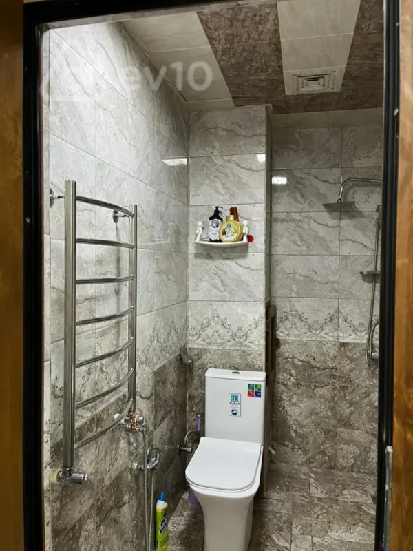 Kirayə verilir 2 otaqlı köhnə tikili 45 m²