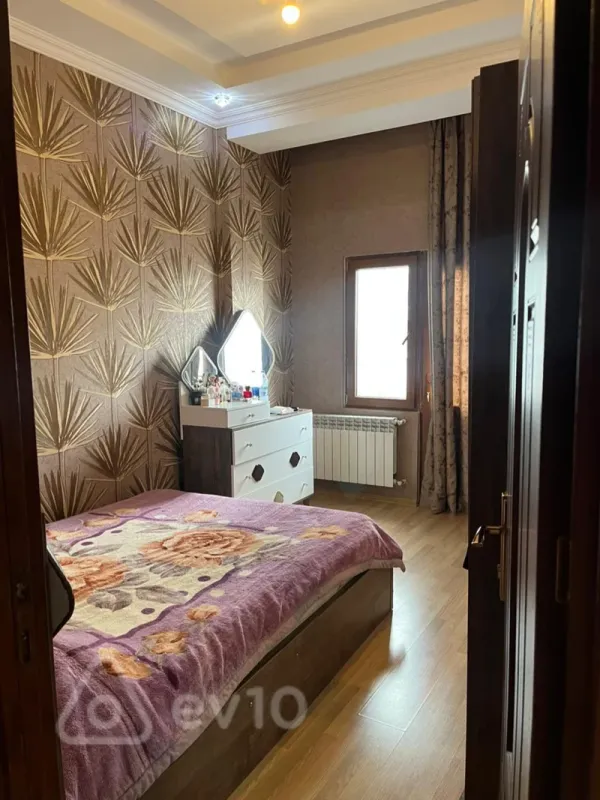 Kirayə verilir 2 otaqlı köhnə tikili 45 m²