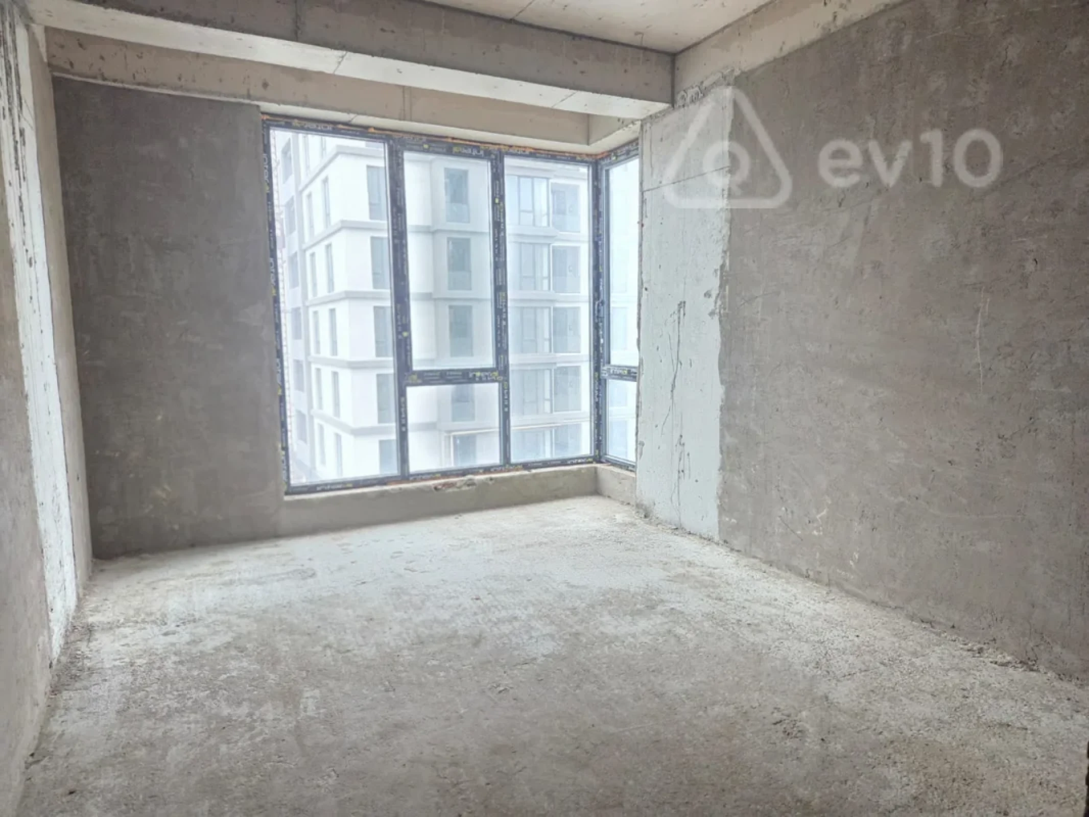 Satılır 3 otaqlı yeni tikili 133 m²