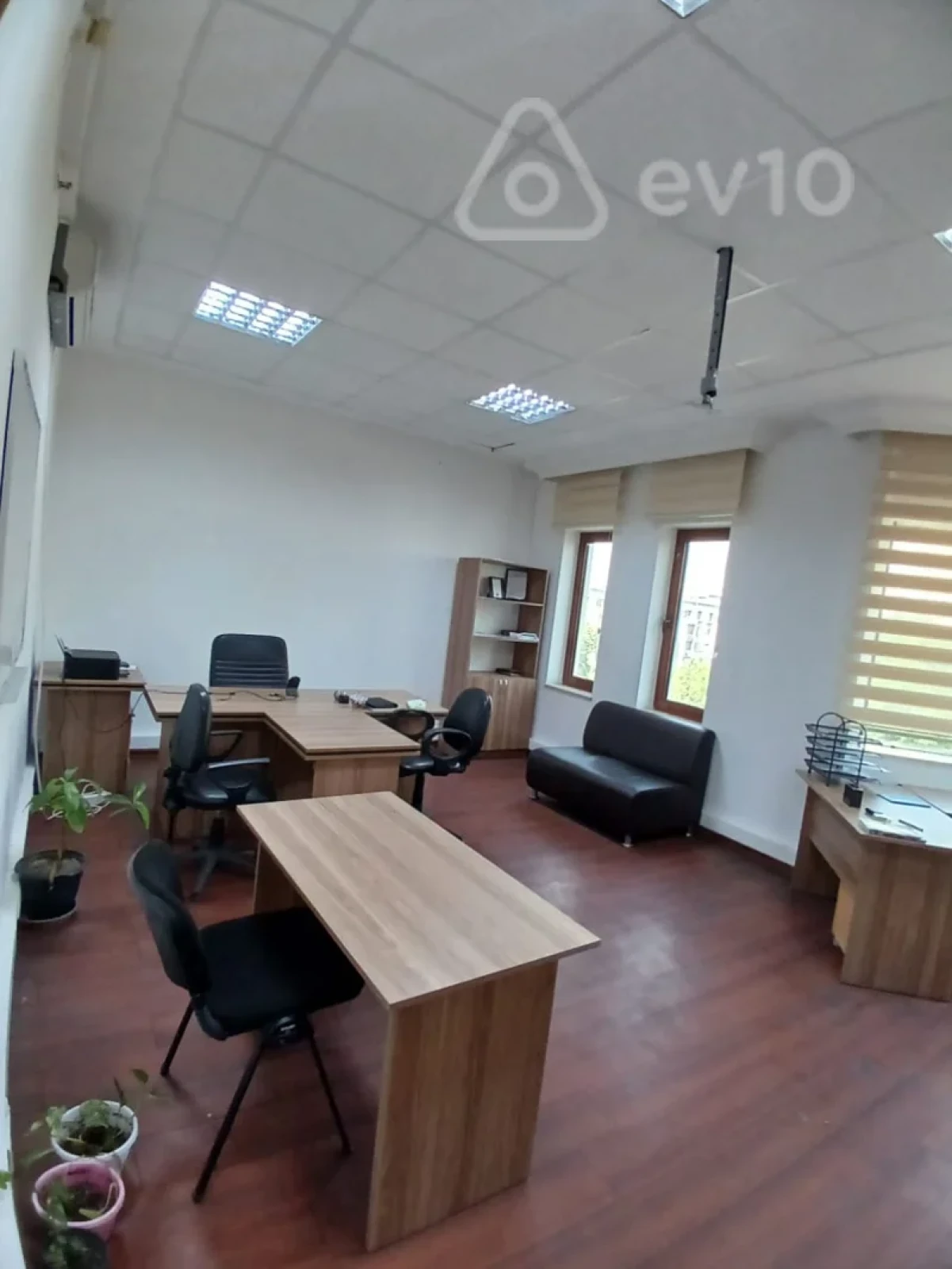 Kirayə verilir 1 otaqlı ofis 35 m²