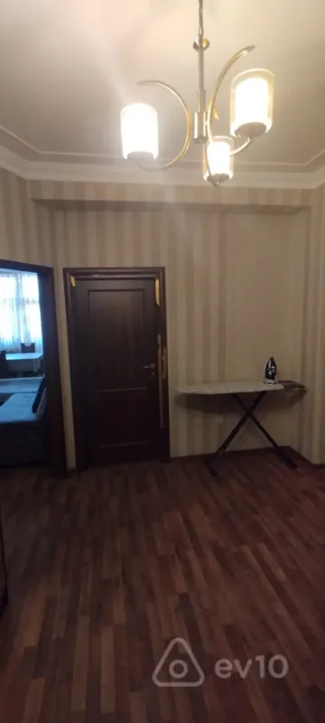 Kirayə verilir 3 otaqlı yeni tikili 105 m²