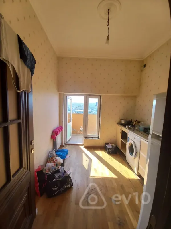 Kirayə verilir 2 otaqlı yeni tikili 60 m²