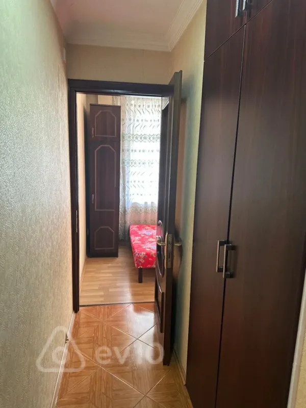 Kirayə verilir 2 otaqlı köhnə tikili 45 m²