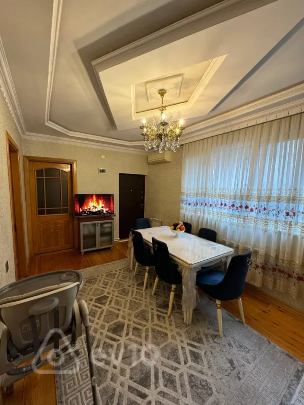 Kirayə verilir 3 otaqlı köhnə tikili 57 m²